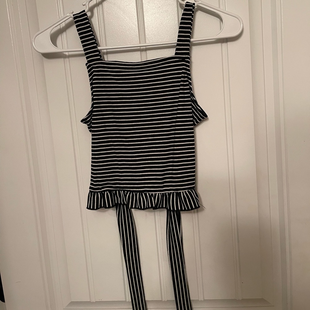 GB girls crop top.